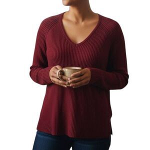 SO BURGUNDY RIBBED V-NECK SWEATER SZ.M EUC.